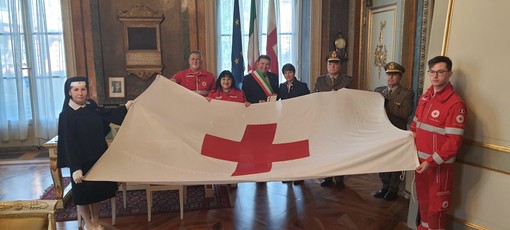 Giornata mondiale della Croce Rossa, oggi la consegna della bandiera all'assessore Mascia