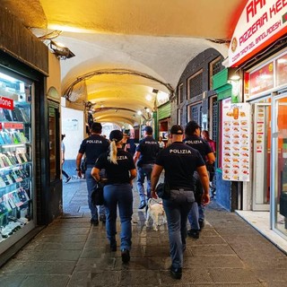 Blitz della Polizia Locale nel centro storico: controlli a tappeto contro spaccio e degrado