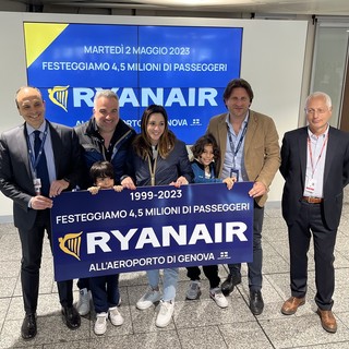 Ryanair premia il 4,5 milionesimo passeggero all'Aeroporto di Genova