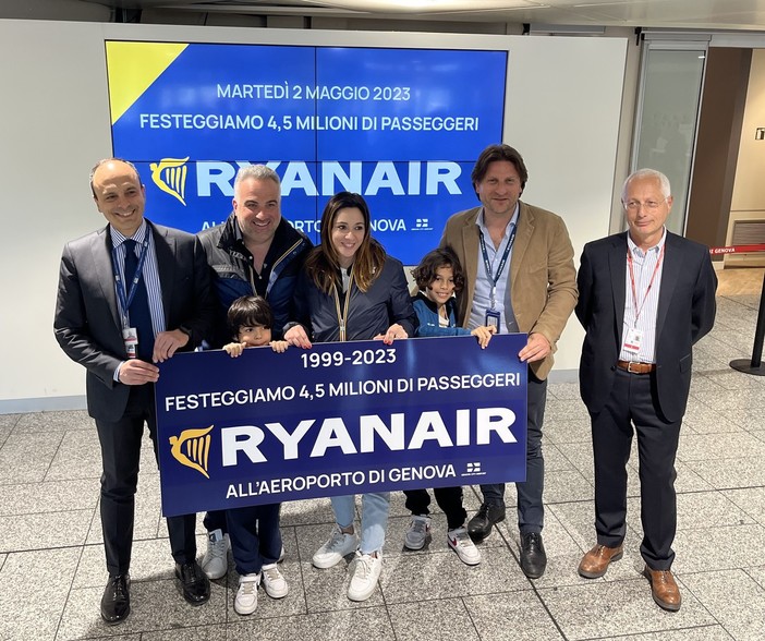 Ryanair premia il 4,5 milionesimo passeggero all'Aeroporto di Genova