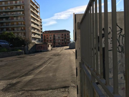 Pegli, il park dietro la stazione riaprirà al pubblico. Ma non si sa ancora quando