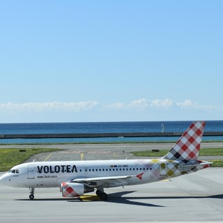 Volotea punta su Genova: raddoppia i voli per Parigi e aumenta i collegamenti