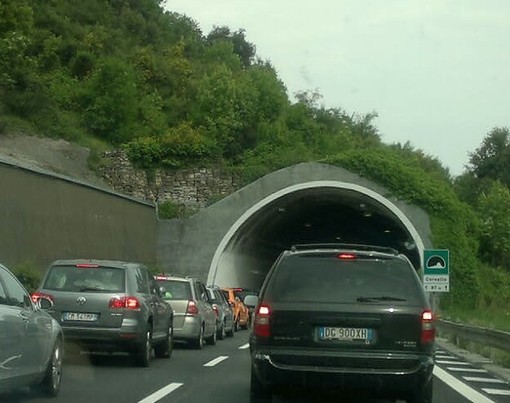 Copertura telefonini in autostrada: Paita risponde all'interrogazione di Scibilia (PD) &quot;stiamo provvedendo&quot;