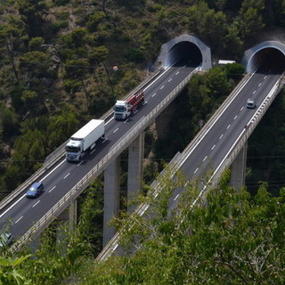 A7 Serravalle-Genova, per quattro notti chiuso l'allacciamento con la A10 Genova-Savona