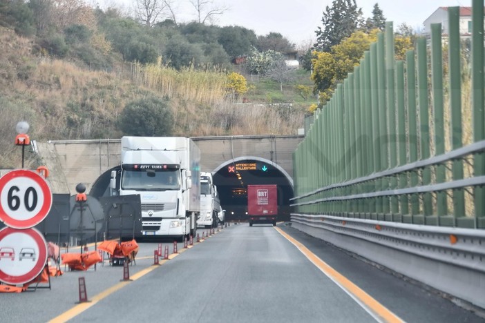 Pannelli fonoassorbenti in autostrada, il Pd tuona: &quot;Inaccettabile rimandare i lavori al 2029&quot;