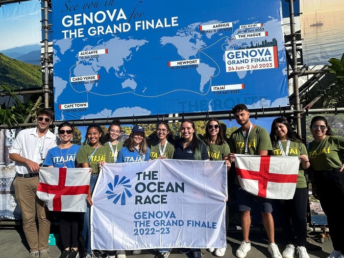 The Ocean Race, la bandiera di San Giorgio donata agli skipper a Itajaì