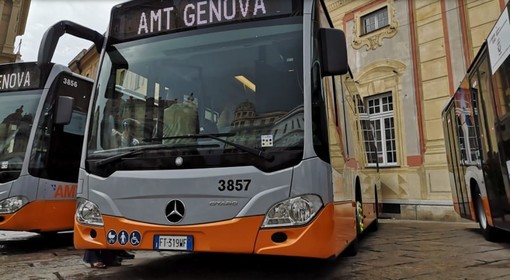 'Piano sky', 'Macchine d'epoca e serate in blu', '105 In The City', tutte le modifiche alle linee dei bus per il fine settimana