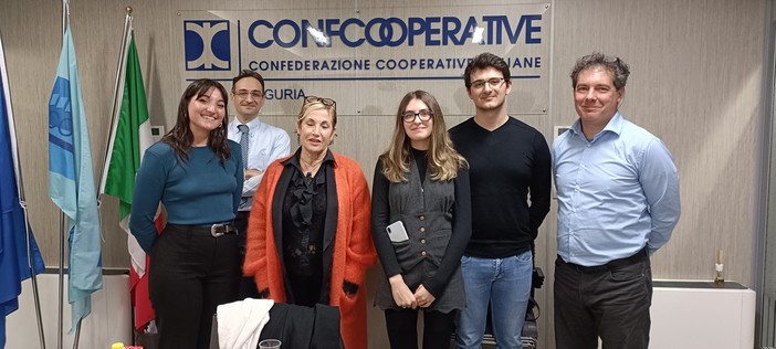 Servizio civile digitale, posizioni aperte presso Confcooperative Liguria a Genova e Savona