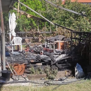 Esplode una bombola in una palazzina di Casarza Ligure, tanta paura ma nessun ferito