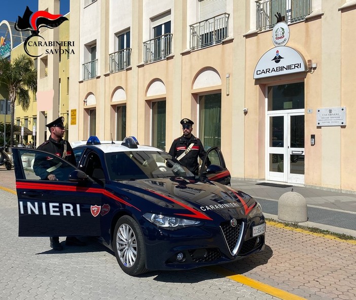 Albenga, 33enne accoltellato fuori da una discoteca: indagini in corso