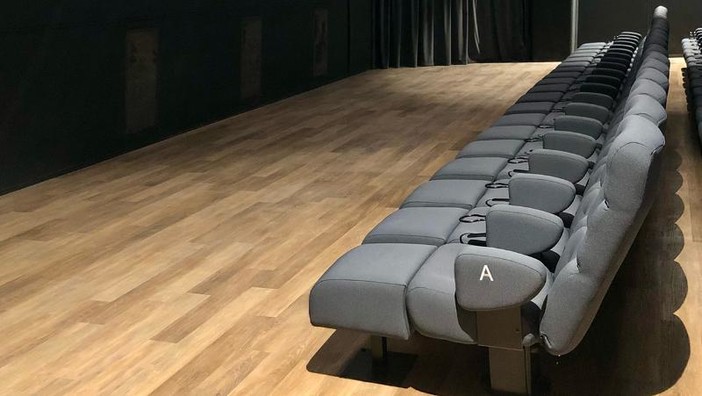 Via Colombo, la nuova vita del Cinema America che riapre i battenti (FOTO)