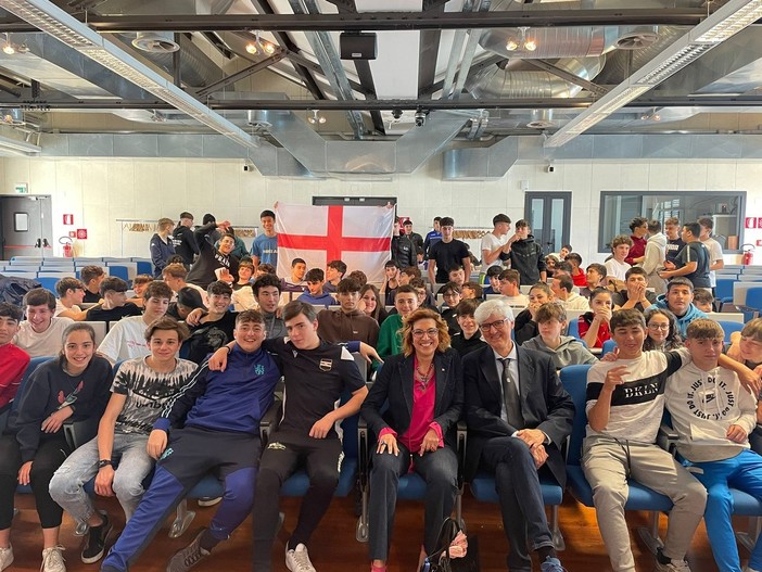 Gli studenti del nautico San Giorgio ambasciatori di Genova a Carloforte