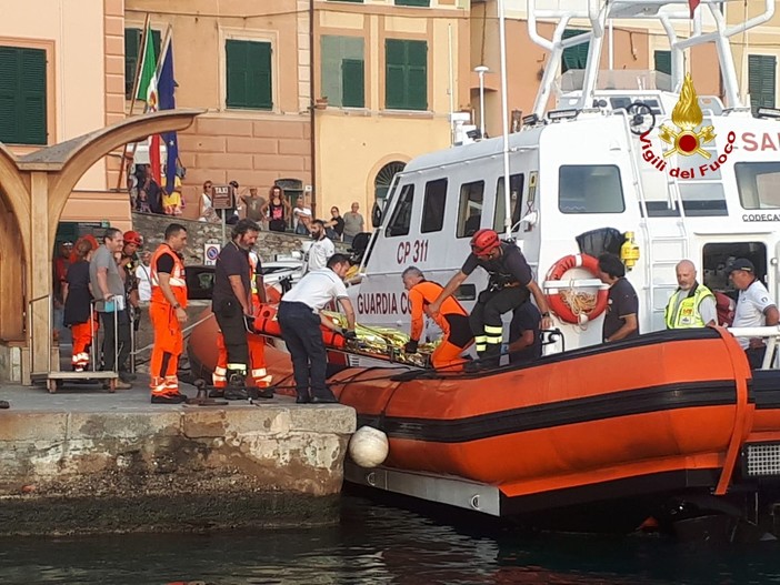 Camogli: donna cade dagli scogli, il soccorso dei sommozzatori