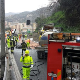 Traffico in tilt a Genova, Bucci: &quot;Chiederemo ad Autostrade mezzi speciali&quot;