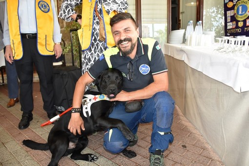 Sanremo: i Lions della città dei fiori hanno donato un cane guida ad una non vedente di Genova (Foto e Video)