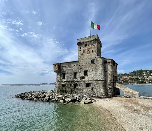 Il Castello di Rapallo riapre con la mostra &quot;C'era una volta...gli artisti della 'Piazzetta'&quot;