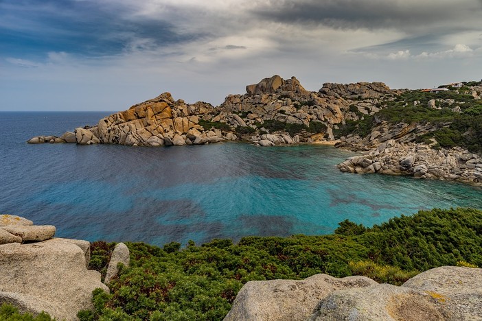 Sicilia e Sardegna: anche a Genova si firma per il diritto all'insularità