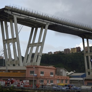 Crollo ponte Morandi, Autostrade per l’Italia: &quot;L’infrastruttura era monitorata costantemente con tecniche altamente specializzate&quot;