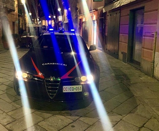 Sestri Levante, notte brava finisce a sangue: tre arrestati per rissa in un locale