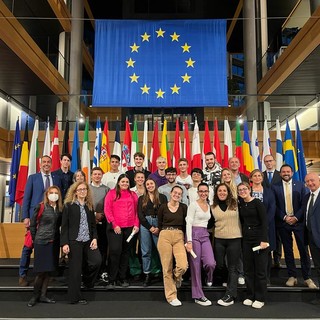 “Diventiamo cittadini europei”. Gli studenti vincitori del concorso alla seduta plenaria del Parlamento europeo a Strasburgo