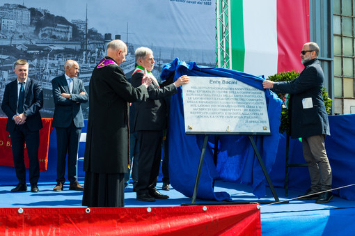 Festa della Liberazione e 75esimo anniversario della Costituzione, una targa alle Riparazioni Navali celebra la Resistenza del Porto di Genova