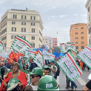 Ex Ilva, situazione drammatica allo stabilimento di Cornigliano. L’allarme lanciato da Fim Cisl