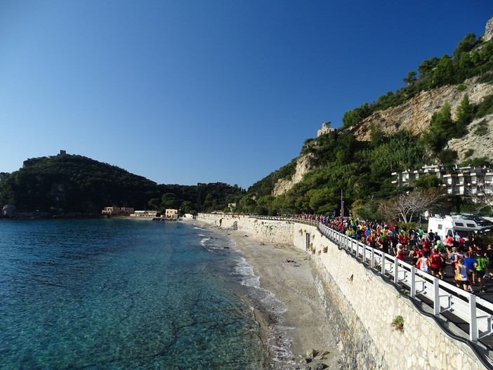 Al via la staffetta individuale da Ventimiglia a La Spezia con il nuovo progetto Asd RunRivieraRun