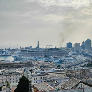 Dragaggi nel porto di Genova sotto la lente dell’antimafia: otto indagati, ora rischia anche Signorini