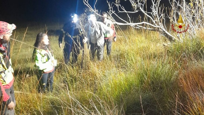 Anziano disperso nel bosco a Capanne di Marcarolo, nella notte il ritrovamento