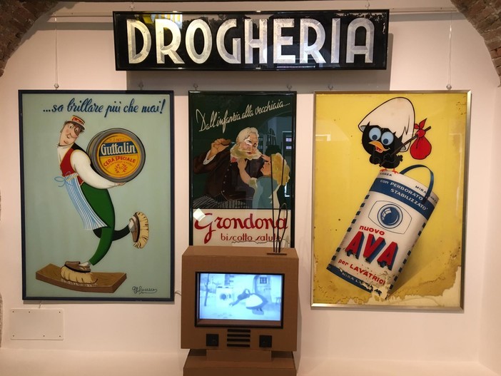 Un secolo di insegne a Genova: la mostra su Berra &quot;In segno di Stile&quot;