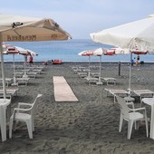 Voltri, la spiaggia per disabili… che non lo è