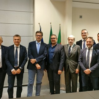 Ministro Giorgetti in visita a Genova, Toti: &quot;Il Governo è vicino alle sfide economiche della Liguria&quot;