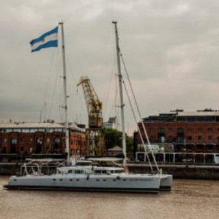 Marina Genova ospita il catamarano Ice Lady Patagonia II, dall'Atlantico con una missione speciale e una mostra gratuita