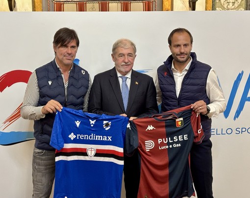 Il sindaco Marco Bucci con Alberto Gilardino e Andrea Sottil