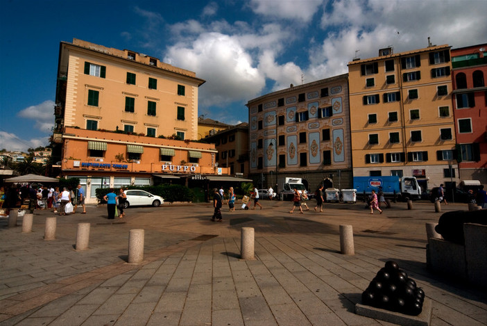 Pegli, ‘spuntano’ 280mila euro per una fontana sul lungomare. Ma ce n’era veramente il bisogno?