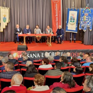 Landini a Campo Ligure per ricordare don Gallo nel decennale dalla scomparsa