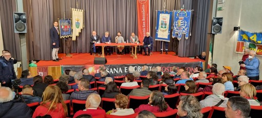 Landini a Campo Ligure per ricordare don Gallo nel decennale dalla scomparsa