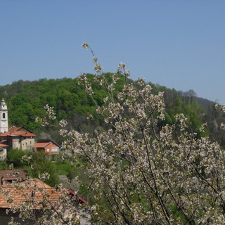 La frazione Colma di Valduggia dalla quale si diparte l’itinerario (ph. Mauro Carlesso)