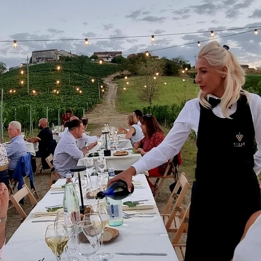 Castel Rocchero (AT): la Cantina La Torre propone due serate speciali in vigna, immerse nella magica atmosfera della natura, della musica, dei racconti e della buona cucina abbinata a ottimi vini