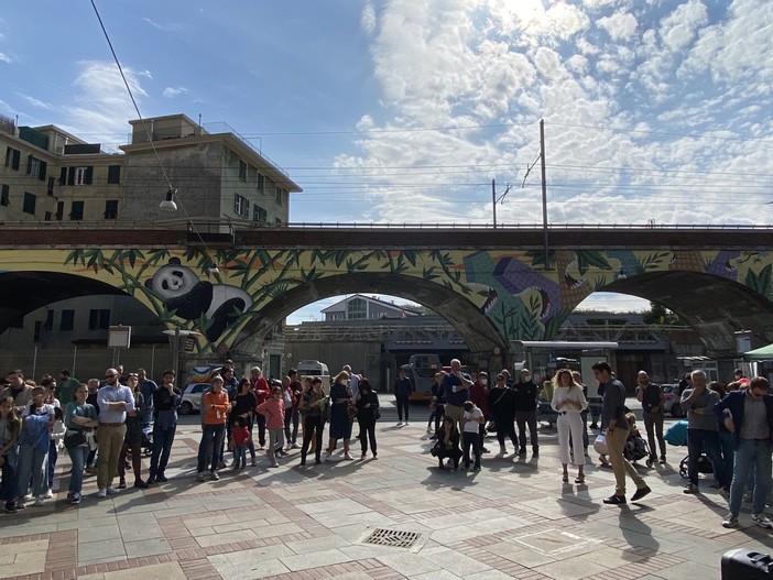 Rivarolo, un murales per il cambiamento climatico e per la riqualificazione del territorio (Foto e Video)