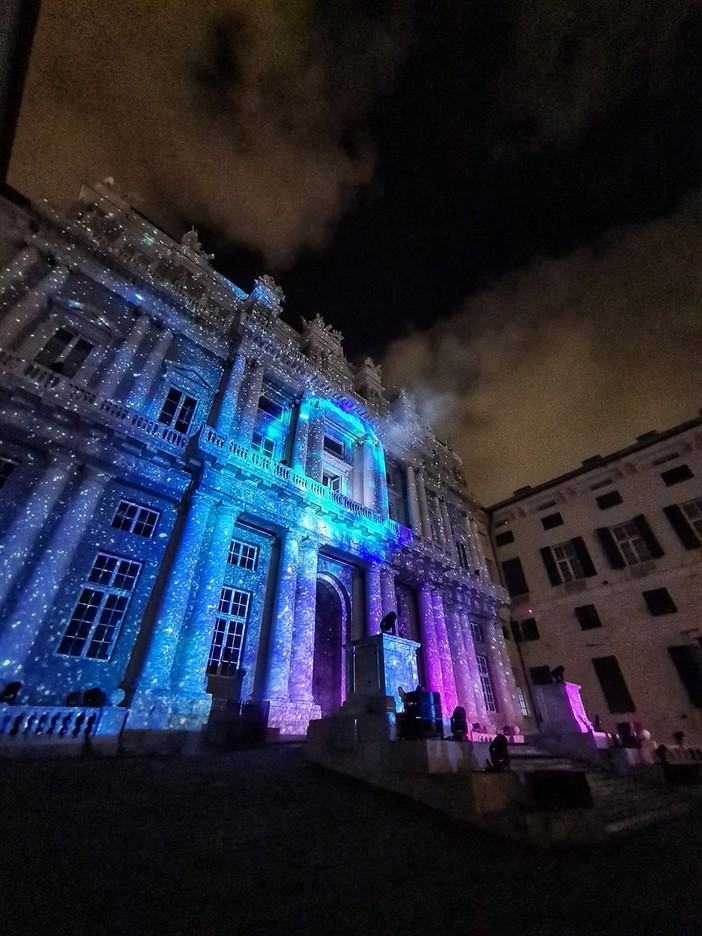 Il Monumental Tour a Genova, una festa di luci su Palazzo Ducale (Video)