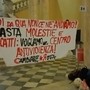 Uno degli striscioni appesi all'Università di Genova