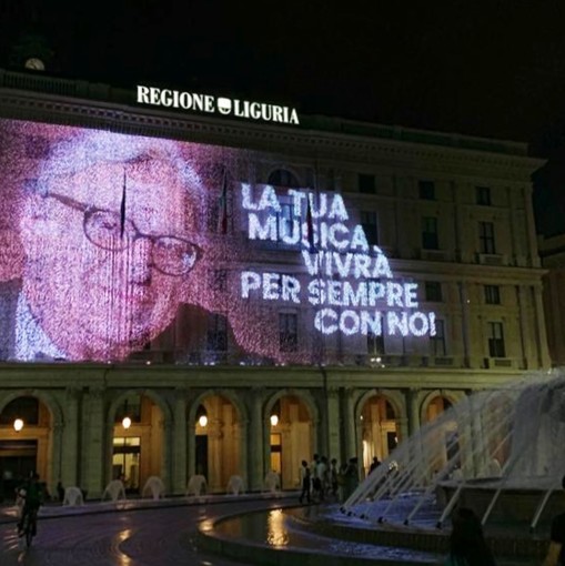 Damerini, ieri sera l'omaggio di Regione Liguria in piazza De Ferrari