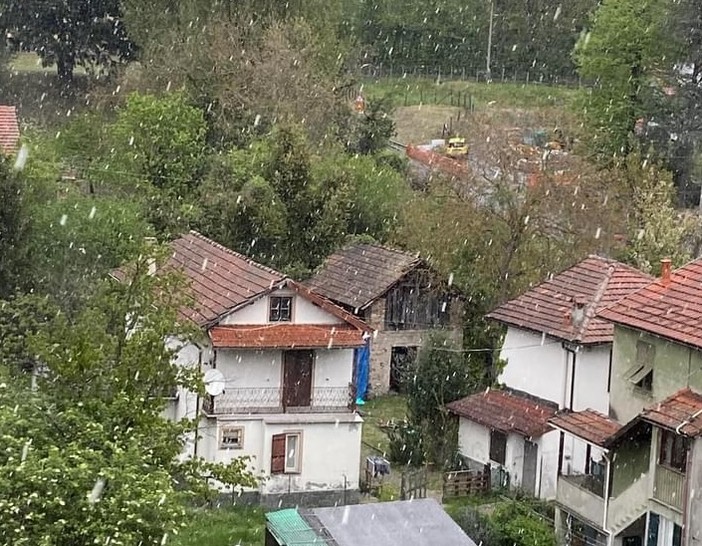 Dalle spiagge alla neve, crollano le temperature in Liguria. Atteso ulteriore ribasso la prossima settimana