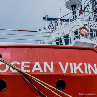 La nave Ocean Viking arriverà alla Stazione Marittima con 272 migranti: a bordo anche 9 neonati