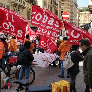 Schiaffi e minacce ai sindacalisti 'Sì Cobas': &quot;Vogliono intimidire chi lotta a difesa dei lavoratori&quot;