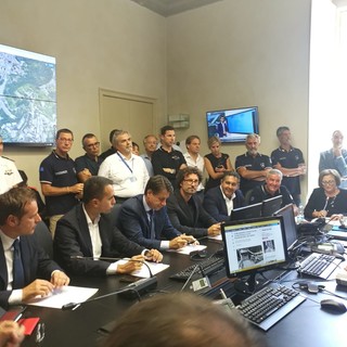 Crollo a Genova: &quot;L'emergenza finisce quando il ponte sarà ricostruito&quot;