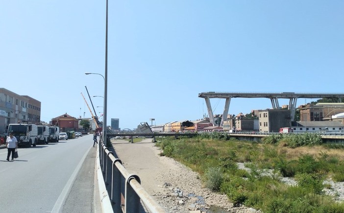 Le vite spezzate di chi transitava sul viadotto Morandi di Genova