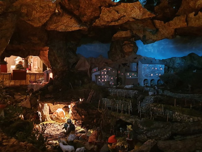 A Pietra Ligure il tradizionale Presepe allestito dalla confraternita Santa Caterina