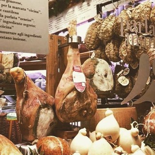 La regina dei salumi: “Parla Come Mangi” di Rapallo eletta miglior salumeria del nord Italia